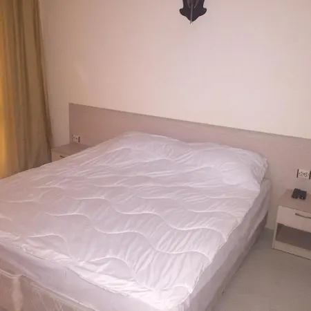 Avalon Apart Apartment *
